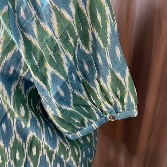 81. Sundance, Button Down Blouse, Size L, EUC - Picture 4 of 6